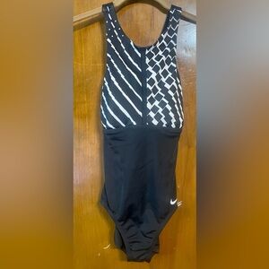 Nike Black and White One Piece Swimwear with Dynamic Stripes
